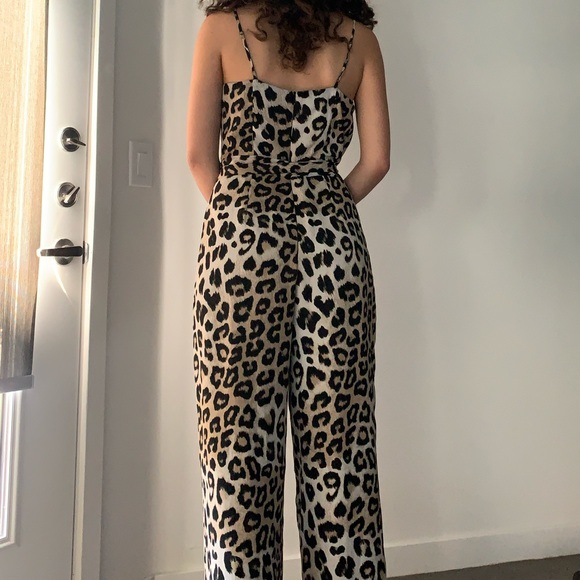NWOT Banana Republic Leopard Jumpsuit - Picture 7 of 10